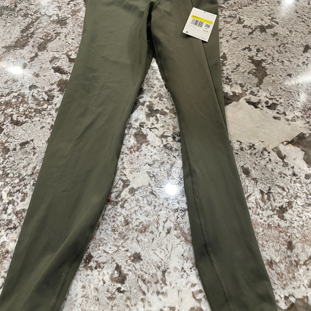 Nike Yoga high rise  7/8 length